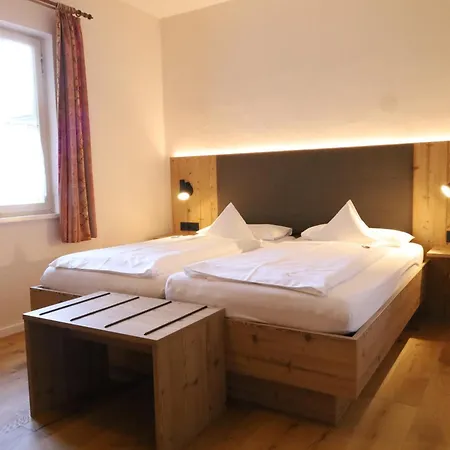 Guest house Zur Post 3*